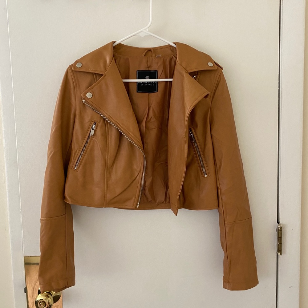 Women’s brown/tan faux leather jacket.